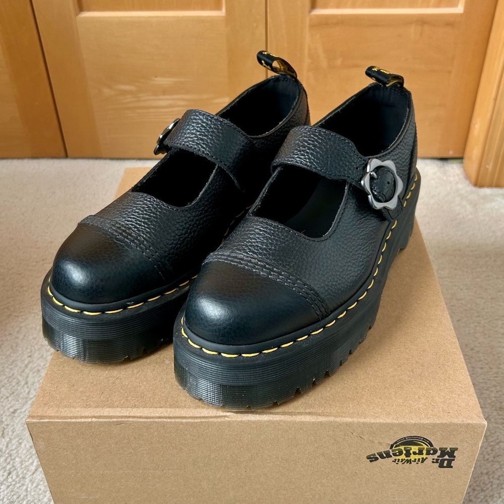 Dr. Marten Mary Janes - Picture 2 of 7